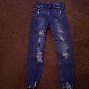 Ripped jeans. Brand: vanilla star Size: 5